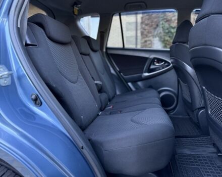 Синий Тойота РАВ 4, объемом двигателя 2 л и пробегом 124 тыс. км за 12000 $, фото 18 на Automoto.ua