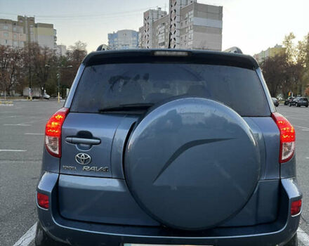 Синий Тойота РАВ 4, объемом двигателя 2 л и пробегом 346 тыс. км за 8700 $, фото 5 на Automoto.ua