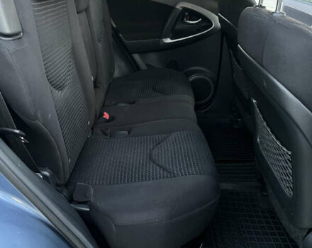 Синий Тойота РАВ 4, объемом двигателя 2 л и пробегом 346 тыс. км за 8700 $, фото 11 на Automoto.ua