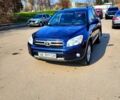 Синий Тойота РАВ 4, объемом двигателя 20 л и пробегом 204 тыс. км за 12000 $, фото 1 на Automoto.ua
