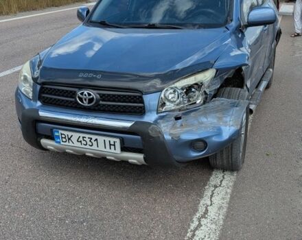 Синій Тойота РАВ 4, об'ємом двигуна 2.2 л та пробігом 265 тис. км за 5000 $, фото 7 на Automoto.ua