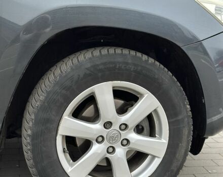 Синий Тойота РАВ 4, объемом двигателя 2.2 л и пробегом 177 тыс. км за 5300 $, фото 3 на Automoto.ua