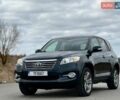 Синий Тойота РАВ 4, объемом двигателя 2.2 л и пробегом 232 тыс. км за 11700 $, фото 1 на Automoto.ua