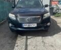 Синий Тойота РАВ 4, объемом двигателя 1.99 л и пробегом 180 тыс. км за 13500 $, фото 1 на Automoto.ua