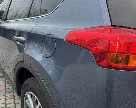 Синій Тойота РАВ 4, об'ємом двигуна 2.23 л та пробігом 146 тис. км за 18900 $, фото 16 на Automoto.ua