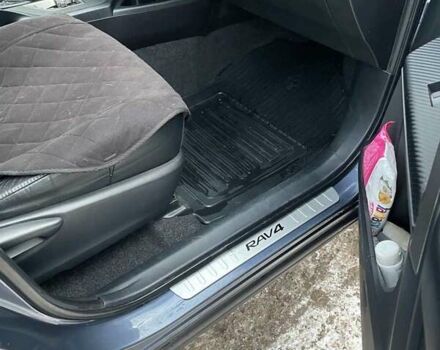 Тойота РАВ 4 2013 в Изюме на Automoto.ua Синий Тойота РАВ 4, объемом двигателя 2.5 л и пробегом 182 тыс. км за 19000 $, фото 9 на Automoto.ua