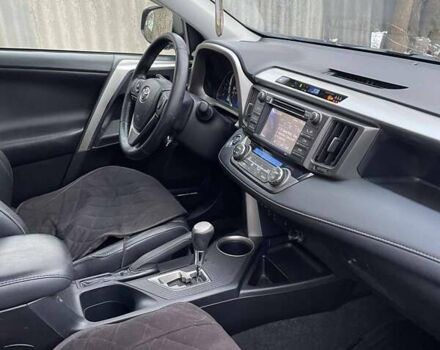 Тойота РАВ 4 2013 в Изюме на Automoto.ua Синий Тойота РАВ 4, объемом двигателя 2.5 л и пробегом 182 тыс. км за 19000 $, фото 10 на Automoto.ua