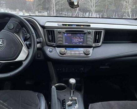 Тойота РАВ 4 2013 в Изюме на Automoto.ua Синий Тойота РАВ 4, объемом двигателя 2.5 л и пробегом 182 тыс. км за 19000 $, фото 16 на Automoto.ua