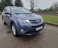 Синий Тойота РАВ 4, объемом двигателя 2.2 л и пробегом 198 тыс. км за 8200 $, фото 1 на Automoto.ua