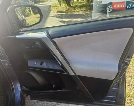 Синий Тойота РАВ 4, объемом двигателя 2.49 л и пробегом 180 тыс. км за 16000 $, фото 15 на Automoto.ua