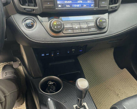 Синий Тойота РАВ 4, объемом двигателя 2.49 л и пробегом 144 тыс. км за 17800 $, фото 11 на Automoto.ua