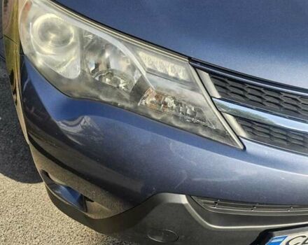 Синий Тойота РАВ 4, объемом двигателя 2.49 л и пробегом 180 тыс. км за 16000 $, фото 1 на Automoto.ua