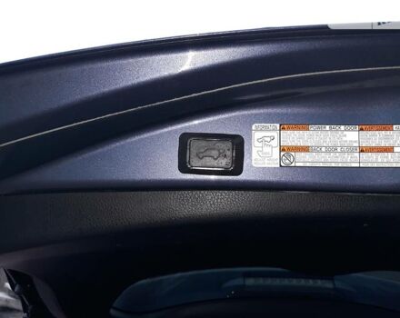 Синій Тойота РАВ 4, об'ємом двигуна 2 л та пробігом 253 тис. км за 16500 $, фото 17 на Automoto.ua