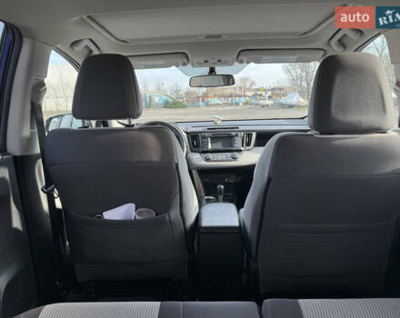 Синий Тойота РАВ 4, объемом двигателя 2.49 л и пробегом 201 тыс. км за 14400 $, фото 12 на Automoto.ua