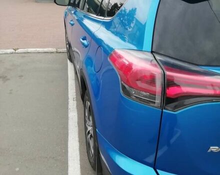 Синий Тойота РАВ 4, объемом двигателя 2.49 л и пробегом 96 тыс. км за 16900 $, фото 3 на Automoto.ua