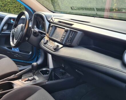 Синий Тойота РАВ 4, объемом двигателя 2.5 л и пробегом 186 тыс. км за 20000 $, фото 9 на Automoto.ua