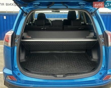 Тойота РАВ 4 2016 в Киеве на Automoto.ua Синий Тойота РАВ 4, объемом двигателя 1.99 л и пробегом 144 тыс. км за 18500 $, фото 19 на Automoto.ua
