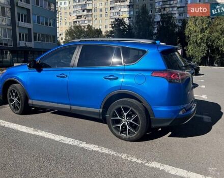 Синій Тойота РАВ 4, об'ємом двигуна 2.49 л та пробігом 106 тис. км за 24900 $, фото 2 на Automoto.ua