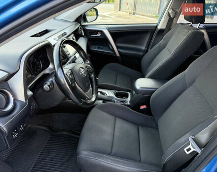 Синій Тойота РАВ 4, об'ємом двигуна 2.49 л та пробігом 77 тис. км за 18600 $, фото 18 на Automoto.ua