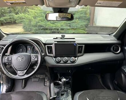 Тойота РАВ 4 2017 в Новомосковске на Automoto.ua Синий Тойота РАВ 4, объемом двигателя 2.49 л и пробегом 125 тыс. км за 22500 $, фото 14 на Automoto.ua