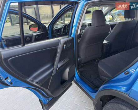 Синій Тойота РАВ 4, об'ємом двигуна 2.49 л та пробігом 77 тис. км за 18600 $, фото 15 на Automoto.ua