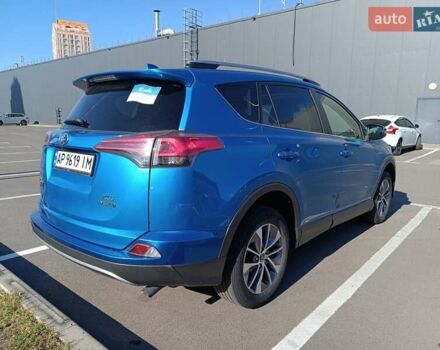 Тойота РАВ 4 2017 в Киеве на Automoto.ua Синий Тойота РАВ 4, объемом двигателя 2.49 л и пробегом 147 тыс. км за 20500 $, фото 7 на Automoto.ua