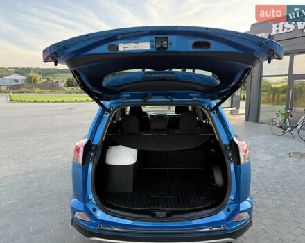 Синій Тойота РАВ 4, об'ємом двигуна 2.49 л та пробігом 77 тис. км за 18600 $, фото 9 на Automoto.ua