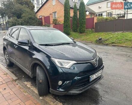 Тойота РАВ 4 2017 в Виннице на Automoto.ua Синий Тойота РАВ 4, объемом двигателя 1.99 л и пробегом 104 тыс. км за 20000 $, фото 3 на Automoto.ua