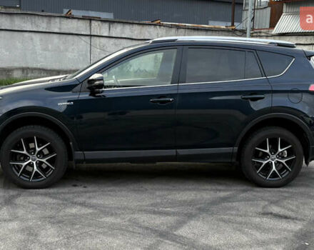 Тойота РАВ 4 2017 в Киеве на Automoto.ua Синий Тойота РАВ 4, объемом двигателя 2.49 л и пробегом 71 тыс. км за 25900 $, фото 6 на Automoto.ua