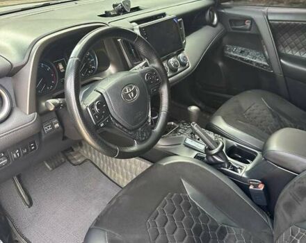 Тойота РАВ 4 2017 в Новомосковске на Automoto.ua Синий Тойота РАВ 4, объемом двигателя 2.49 л и пробегом 125 тыс. км за 22500 $, фото 13 на Automoto.ua