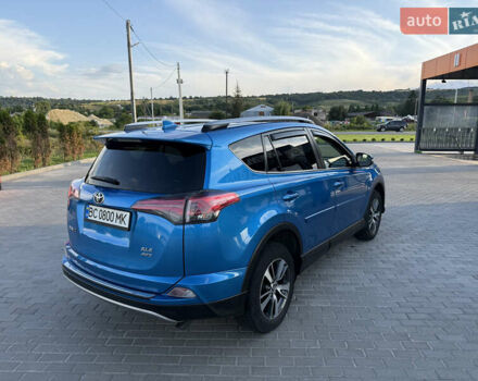 Синій Тойота РАВ 4, об'ємом двигуна 2.49 л та пробігом 77 тис. км за 18600 $, фото 8 на Automoto.ua