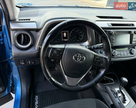 Синій Тойота РАВ 4, об'ємом двигуна 2.49 л та пробігом 77 тис. км за 18600 $, фото 16 на Automoto.ua