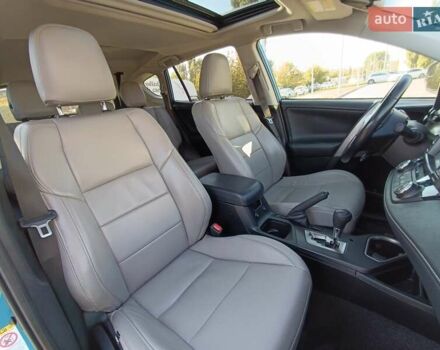 Тойота РАВ 4 2017 в Киеве на Automoto.ua Синий Тойота РАВ 4, объемом двигателя 2.49 л и пробегом 147 тыс. км за 20500 $, фото 24 на Automoto.ua