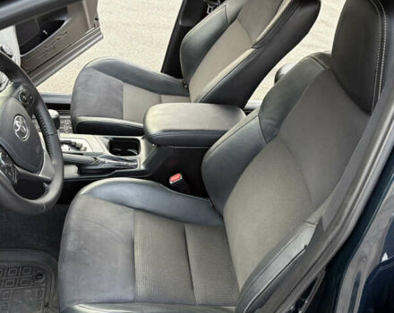 Тойота РАВ 4 2017 в Киеве на Automoto.ua Синий Тойота РАВ 4, объемом двигателя 2.49 л и пробегом 71 тыс. км за 25900 $, фото 10 на Automoto.ua