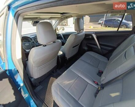 Тойота РАВ 4 2017 в Киеве на Automoto.ua Синий Тойота РАВ 4, объемом двигателя 2.49 л и пробегом 147 тыс. км за 20500 $, фото 16 на Automoto.ua