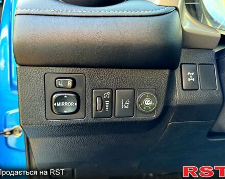 Тойота РАВ 4 2017 у Одесі на Automoto.ua Синій Тойота РАВ 4, об'ємом двигуна 2.5 л та пробігом 150 тис. км за 16500 $, фото 11 на Automoto.ua