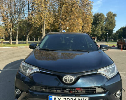 Синий Тойота РАВ 4, объемом двигателя 2.49 л и пробегом 213 тыс. км за 17300 $, фото 8 на Automoto.ua