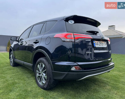 Синий Тойота РАВ 4, объемом двигателя 2.49 л и пробегом 70 тыс. км за 27000 $, фото 4 на Automoto.ua