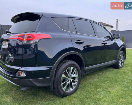 Синий Тойота РАВ 4, объемом двигателя 2.49 л и пробегом 70 тыс. км за 27000 $, фото 2 на Automoto.ua