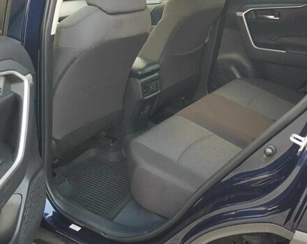 Тойота РАВ 4 2021 в Ровно на Automoto.ua Синий Тойота РАВ 4, объемом двигателя 2.5 л и пробегом 113 тыс. км за 22000 $, фото 12 на Automoto.ua