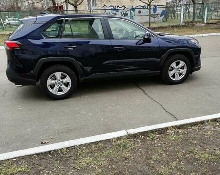 Синий Тойота РАВ 4, объемом двигателя 2 л и пробегом 31 тыс. км за 34000 $, фото 1 на Automoto.ua