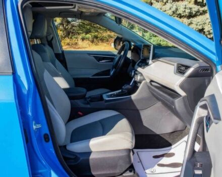 Синий Тойота РАВ 4, объемом двигателя 2.5 л и пробегом 25 тыс. км за 10200 $, фото 8 на Automoto.ua