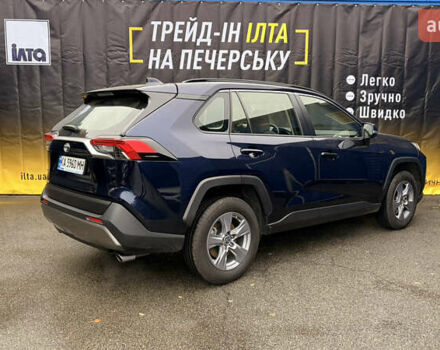 Синий Тойота РАВ 4, объемом двигателя 1.99 л и пробегом 33 тыс. км за 34173 $, фото 1 на Automoto.ua
