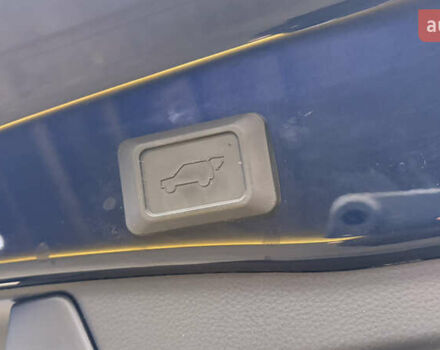 Синий Тойота РАВ 4, объемом двигателя 1.99 л и пробегом 33 тыс. км за 34173 $, фото 12 на Automoto.ua