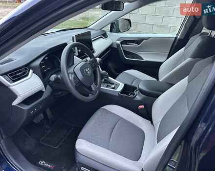 Синий Тойота РАВ 4, объемом двигателя 2.5 л и пробегом 1 тыс. км за 29700 $, фото 21 на Automoto.ua