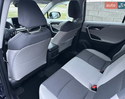 Синий Тойота РАВ 4, объемом двигателя 2.5 л и пробегом 1 тыс. км за 29700 $, фото 32 на Automoto.ua