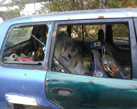 Синій Тойота РАВ 4, об'ємом двигуна 2 л та пробігом 480 тис. км за 1300 $, фото 1 на Automoto.ua