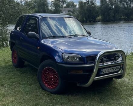 Синий Тойота РАВ 4, объемом двигателя 2 л и пробегом 328 тыс. км за 4200 $, фото 1 на Automoto.ua
