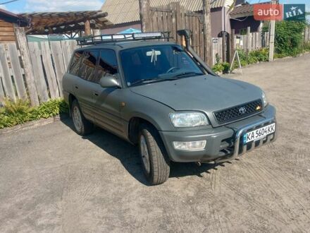 Синій Тойота РАВ 4, об'ємом двигуна 2 л та пробігом 163 тис. км за 6200 $, фото 1 на Automoto.ua