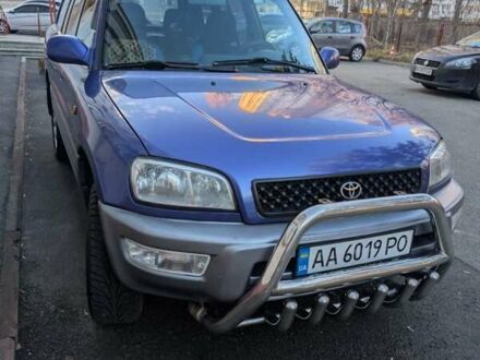 Синий Тойота РАВ 4, объемом двигателя 2 л и пробегом 286 тыс. км за 4500 $, фото 1 на Automoto.ua